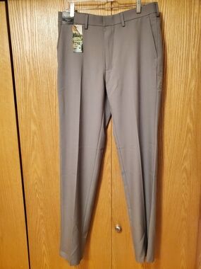NWT Haggar Men's Dress Pants - Slim with Flex Waist